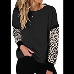 🆕 Trendy Long Sleeve Leopard printed sleeve Top
